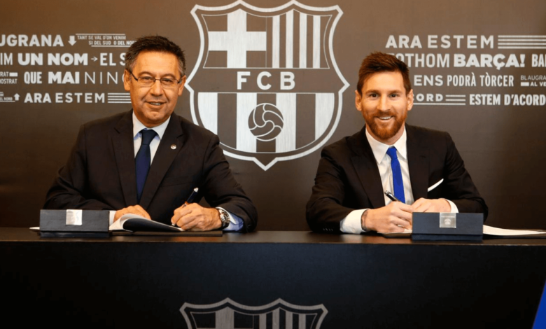 Messi sign